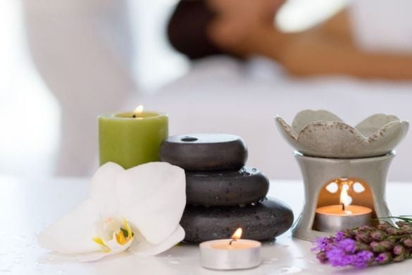 Aromatherapy Massage or Express Radiance Treatment In Reading