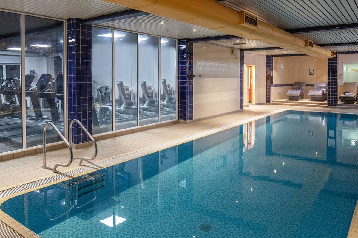 QHotels Weekend Spa Day with 25 Minute Treatment (Choice 4)